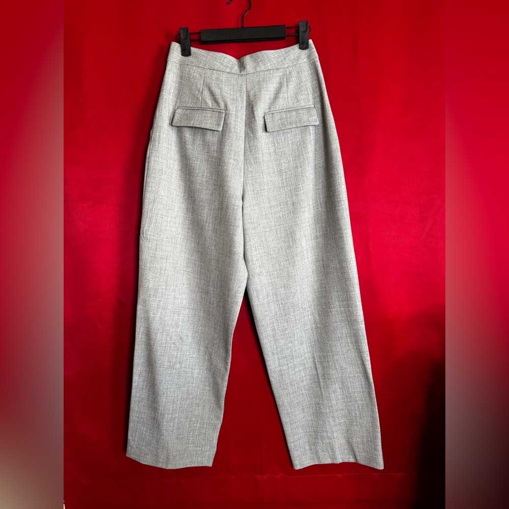 #332-NWT- Zara Woman’s Elegant Gray Trousers Size XS - Picture 2 of 4